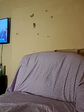 Snapshot of AntoniaHottie chatting on March 13, 8:48 am AntoniaHottie online show from March 13, 8:48 am