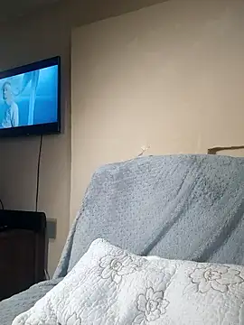 Snapshot of AntoniaHottie chatting on November 18, 9:36 am AntoniaHottie online show from November 18, 9:36 am