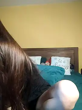 Snapshot of AntoniaHottie chatting on December 19, 9:38 am AntoniaHottie online show from December 19, 9:38 am