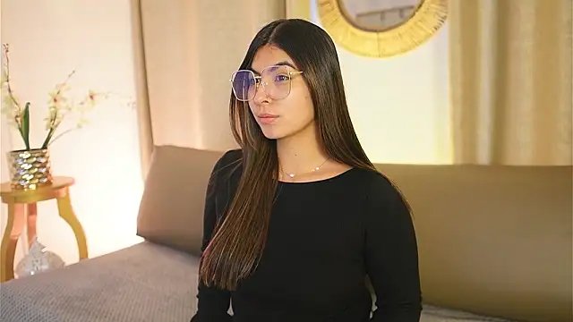 ShelleyMorell online show from February 2, 12:15 pm