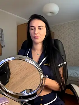 Snapshot of Julietta_a chatting on October 21, 7:31 am Julietta a online show from October 21, 7:31 am