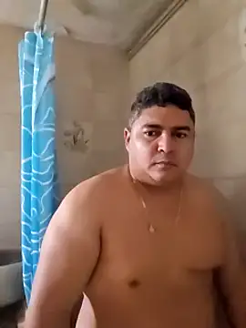 gordito xx online show from January 8, 5:59 am