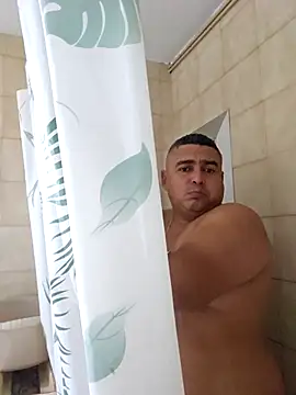 gordito xx online show from September 24, 5:22 am