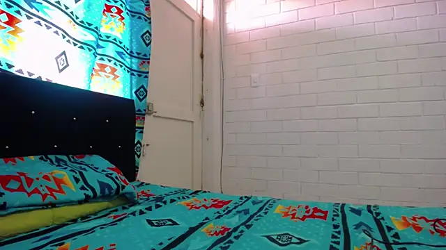 Snapshot of GiveLove1 chatting on February 21, 8:49 pm GiveLove1 online show from February 21, 8:49 pm