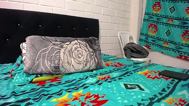 Snapshot of GiveLove1 chatting on February 28, 8:20 am GiveLove1 online show from February 28, 8:20 am