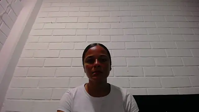 Snapshot of GiveLove1 chatting on March 4, 2:27 am GiveLove1 online show from March 4, 2:27 am