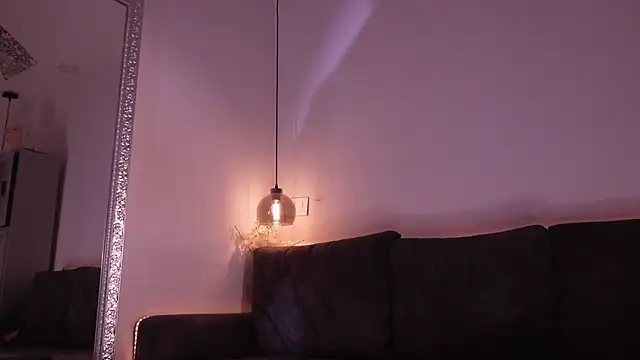 Snapshot of Isabella_francoo chatting on June 25, 12:09 pm Isabella francoo online show from June 25, 12:09 pm