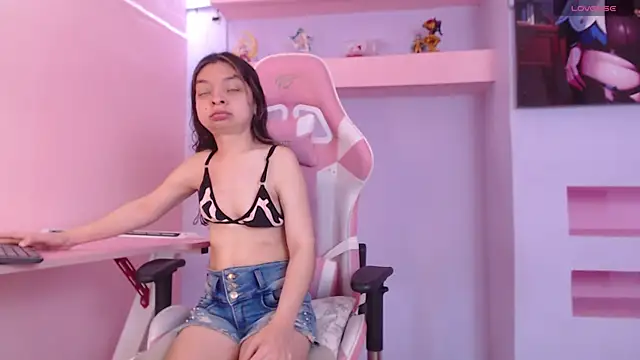 CharlotteMuller online show from October 9, 9:24 pm