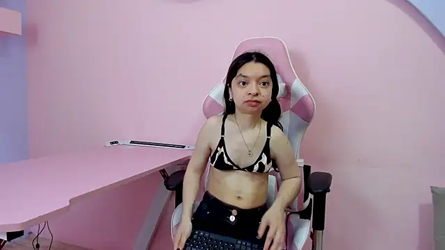 CharlotteMuller online show from December 3, 7:56 pm