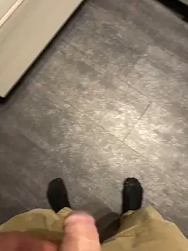 Snapshot of Edosxxl chatting on February 20, 1:03 am Edosxxl online show from February 20, 1:03 am