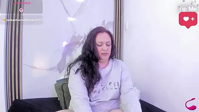 Snapshot of Biiancacox chatting on February 3, 6:22 am Biiancacox online show from February 3, 6:22 am