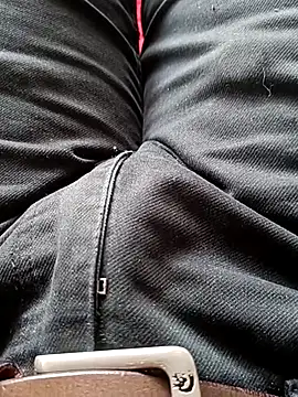 HeftyTheory7 online show from November 24, 8:03 am