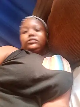 queennapal online show from March 30, 3:51 am