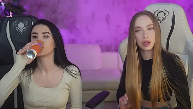 Tina Breeze online show from February 20, 7:55 am