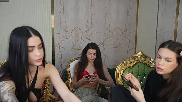 Tina Breeze online show from March 11, 8:20 am