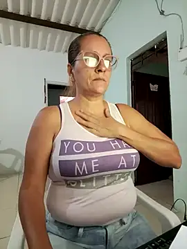 deisy summers47x online show from February 18, 12:17 pm