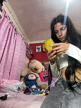 Snapshot of _Dulcinea777 chatting on June 19, 12:04 am Dulcinea777 online show from June 19, 12:04 am