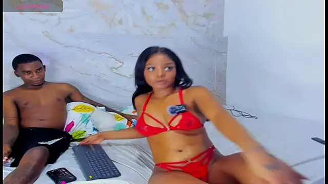 Snapshot of mariamRosse chatting on June 14, 2:24 am mariamRosse online show from June 14, 2:24 am