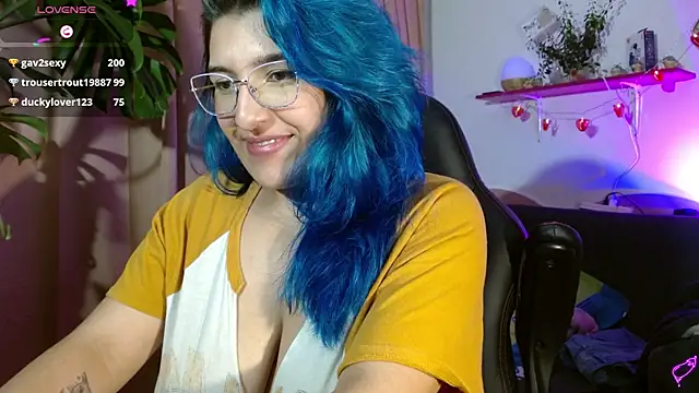 Snapshot of Evethereal chatting on January 25, 8:10 am Evethereal online show from January 25, 8:10 am