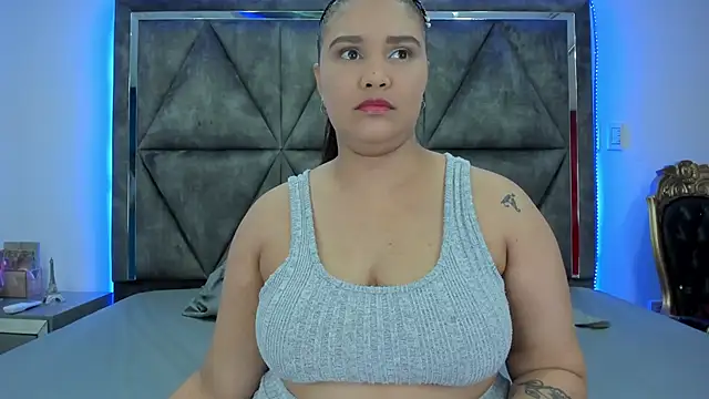 Snapshot of Danielaandximena chatting on December 31, 3:01 am Danielaandximena online show from December 31, 3:01 am