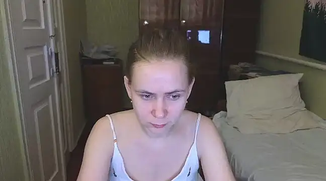 Riley Roo online show from February 25, 5:15 pm