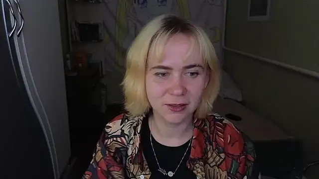 Riley Roo online show from April 7, 8:37 am