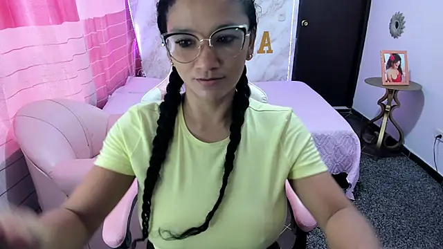 rayza mature 154 online show from January 3, 9:36 pm