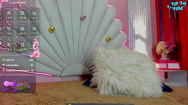 Sophia smith0 online show from December 5, 12:41 am