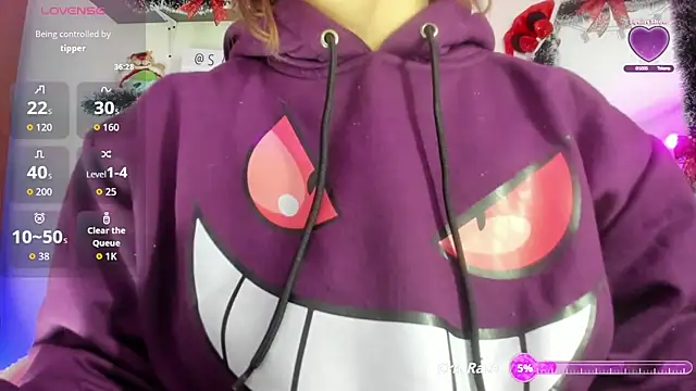 Snapshot of saralolo420 chatting on January 8, 2:25 am saralolo420 online show from January 8, 2:25 am