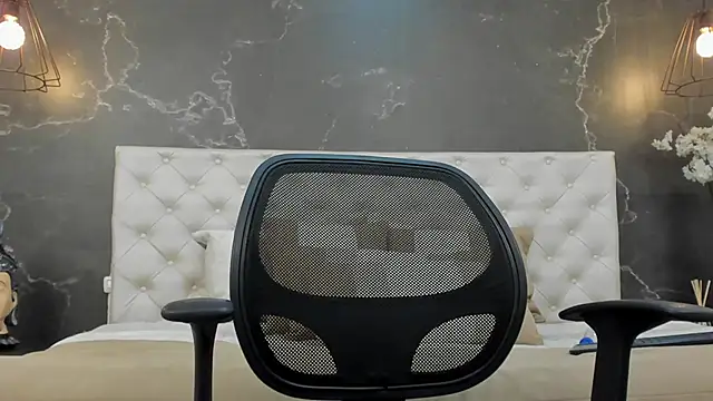 BruceDallas online show from January 30, 3:22 am