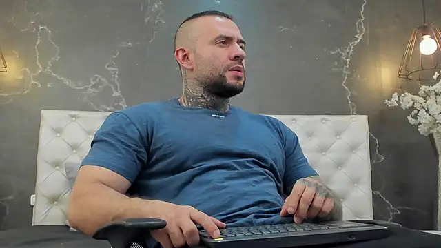 BruceDallas online show from March 15, 2:35 am