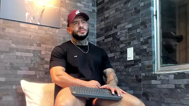 BruceDallas online show from March 2, 12:24 am