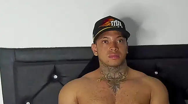 Stiven collins online show from January 28, 7:32 am