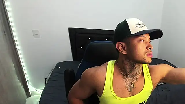 Stiven collins online show from March 11, 6:43 am