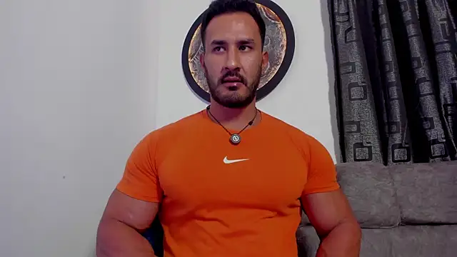 Snapshot of curt_xxx chatting on June 27, 2:05 am curt xxx online show from June 27, 2:05 am