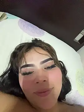 Snapshot of Chloemercury chatting on November 29, 7:55 am Chloemercury online show from November 29, 7:55 am