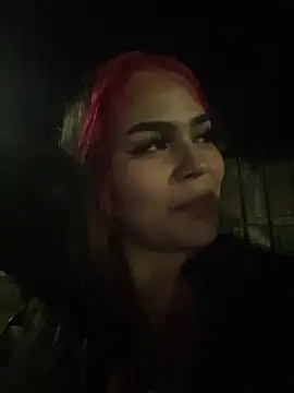 Snapshot of Chloemercury chatting on December 5, 2:53 am Chloemercury online show from December 5, 2:53 am