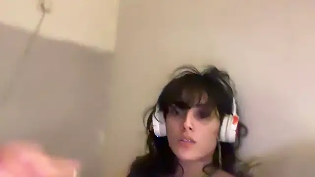 Snapshot of Cyberdark1312x chatting on December 4, 7:06 am Cyberdark1312x online show from December 4, 7:06 am