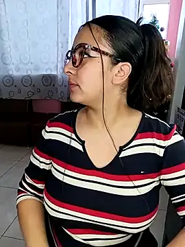 Snapshot of Cute_Penelope chatting on December 19, 12:01 pm Cute Penelope online show from December 19, 12:01 pm
