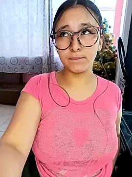 Snapshot of Cute_Penelope chatting on December 20, 2:49 pm Cute Penelope online show from December 20, 2:49 pm