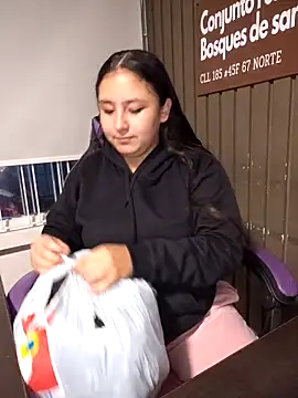 Cute Penelope online show from December 15, 11:14 am