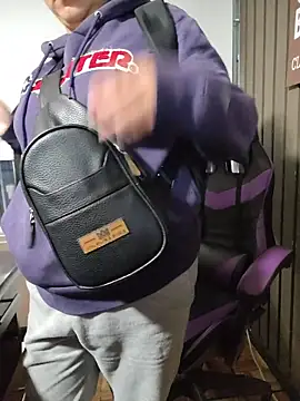 Cute Penelope online show from December 17, 11:05 am