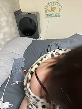 miyabi room online show from February 4, 1:06 pm