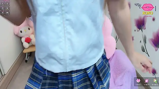 Snapshot of _Mizuki_ chatting on October 1, 5:19 pm Mizuki online show from October 1, 5:19 pm