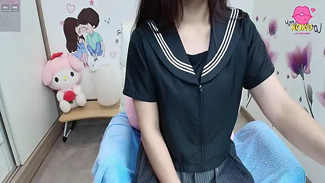 Snapshot of _Mizuki_ chatting on October 7, 5:32 pm Mizuki online show from October 7, 5:32 pm