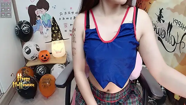 Snapshot of _Mizuki_ chatting on October 30, 10:38 am Mizuki online show from October 30, 10:38 am