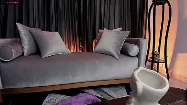 nasty aliice1 online show from February 2, 10:28 pm