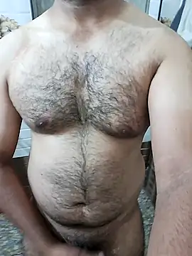 Snapshot of bobyyboyy1 chatting on March 13, 5:00 am bobyyboyy1 online show from March 13, 5:00 am