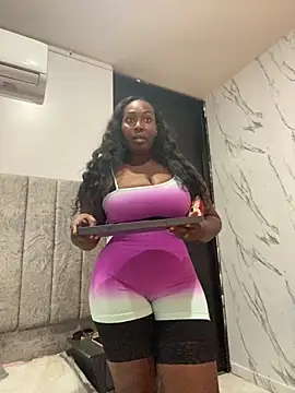 emilyrojas online show from April 12, 12:21 pm