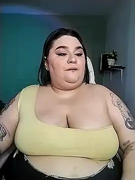 Snapshot of tiffany_laurens chatting on January 11, 3:44 am tiffany laurens online show from January 11, 3:44 am